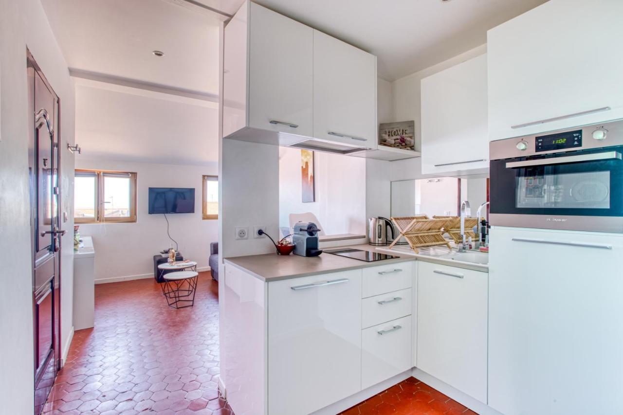 Gilly 4 - Exceptional 2Beds, Sea View, Modern,A/C, Old Town Apartment Ница Екстериор снимка